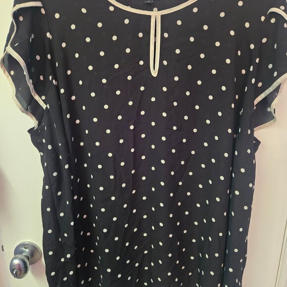 Georgette Tulip Sleeve Blouse (4X) - Picture 2 of 3